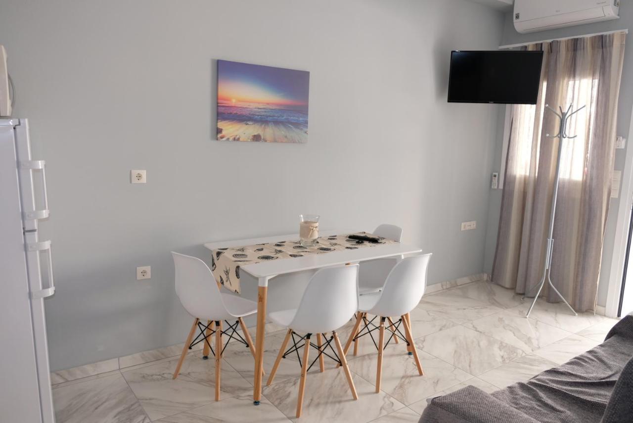 Bright & Comfy Apartments Near The Beach Kos Bagian luar foto